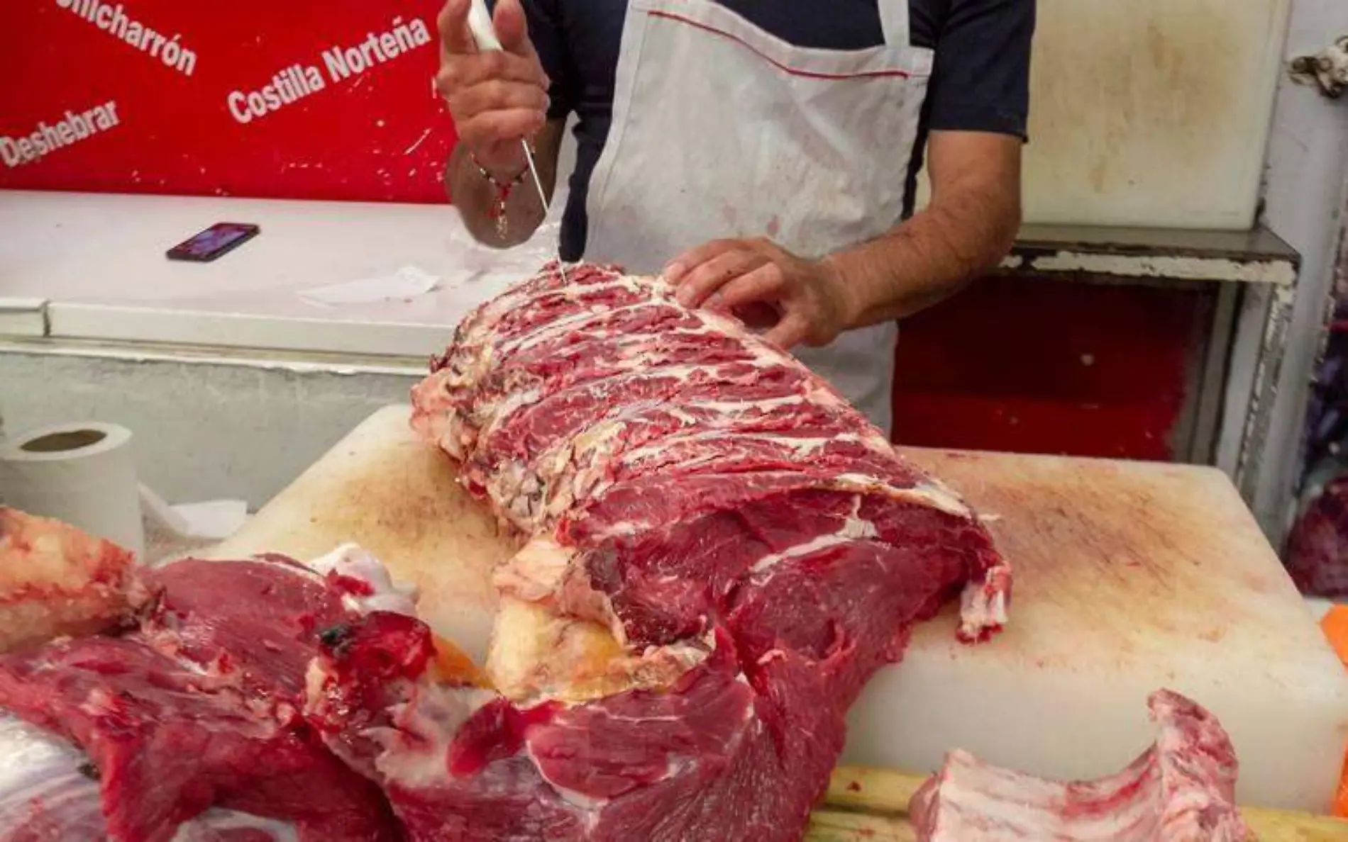 La carne de cerdo, res y ave tendrá un aumento próximamente.  Luis Luévanos  El Sol